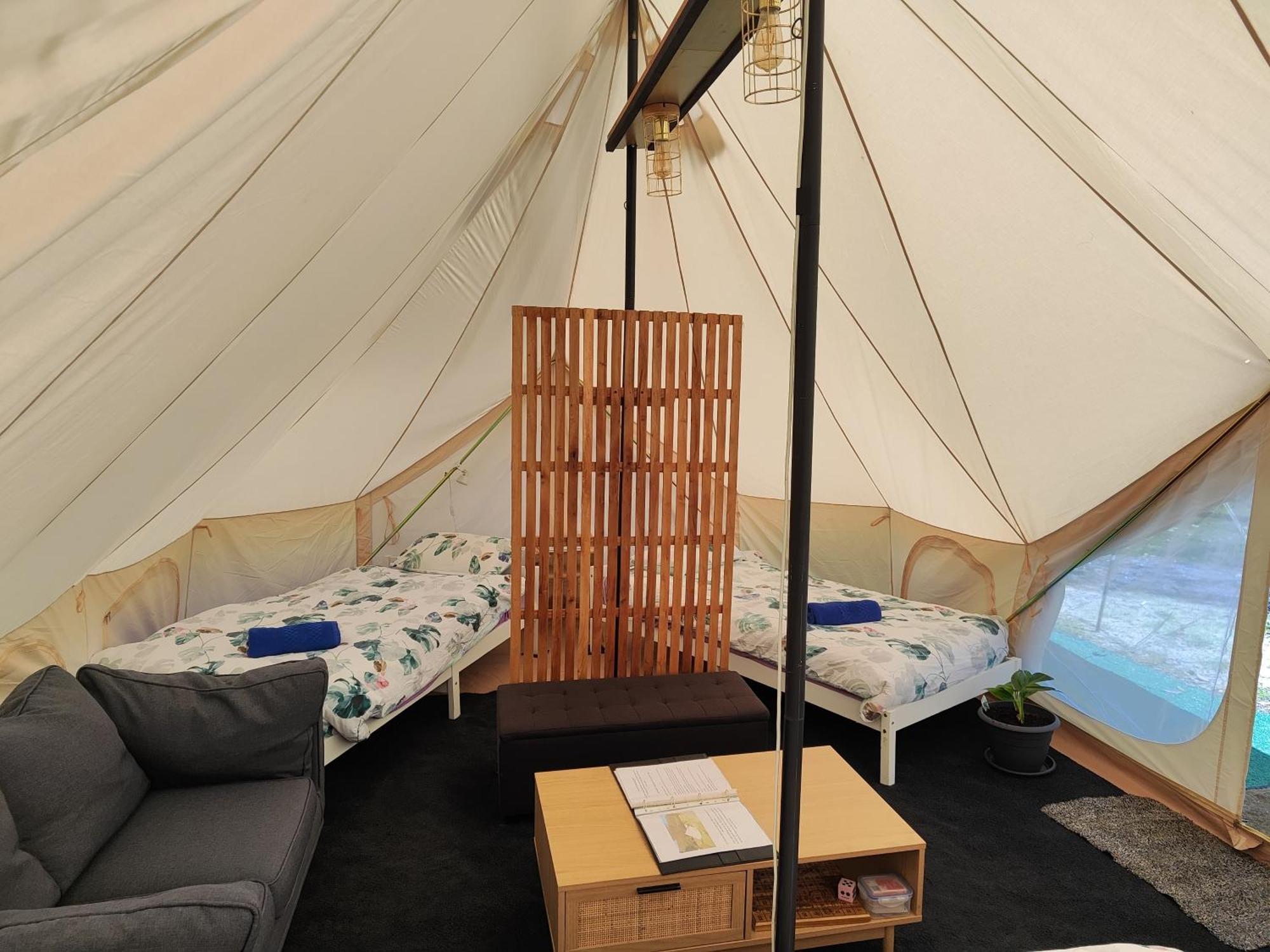 Glamping At Zeehan Bush Camp Exteriör bild