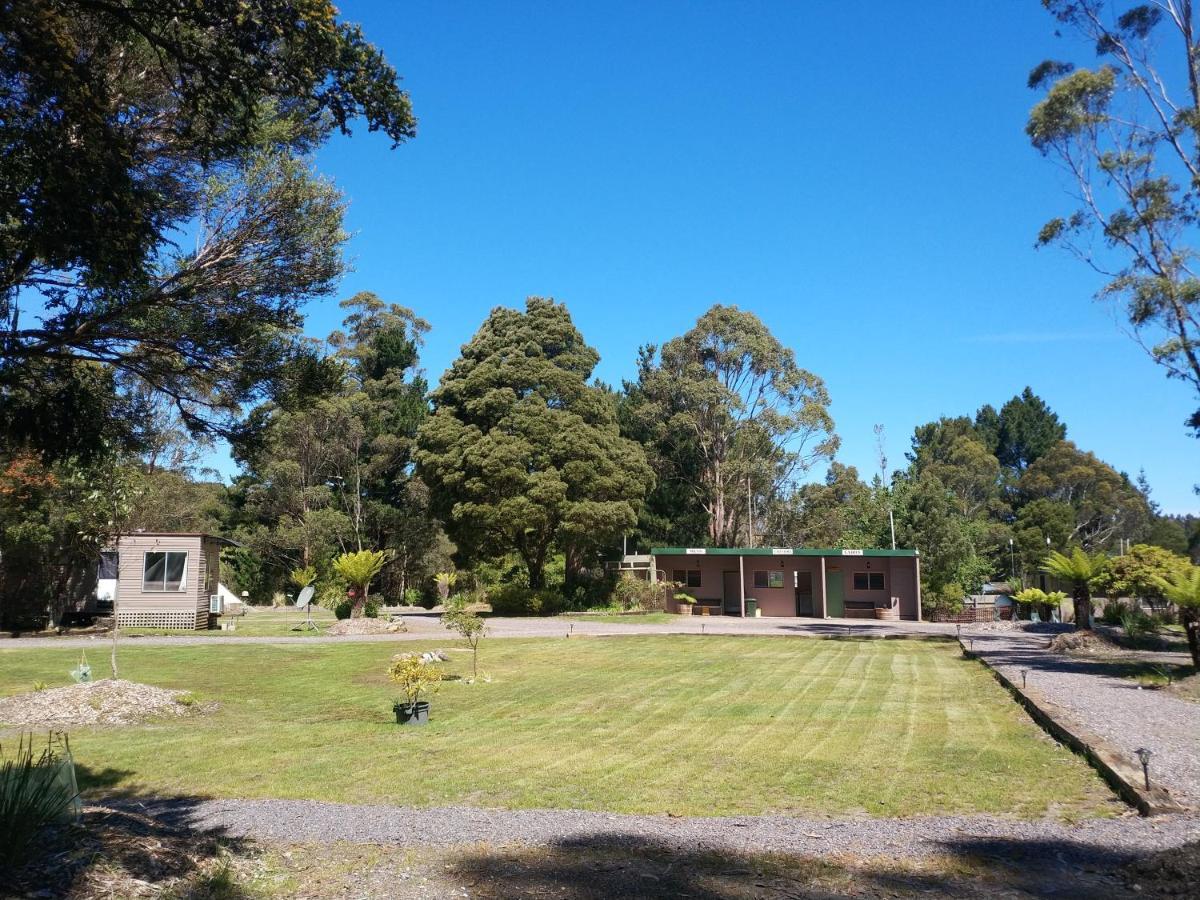 Glamping At Zeehan Bush Camp Exteriör bild